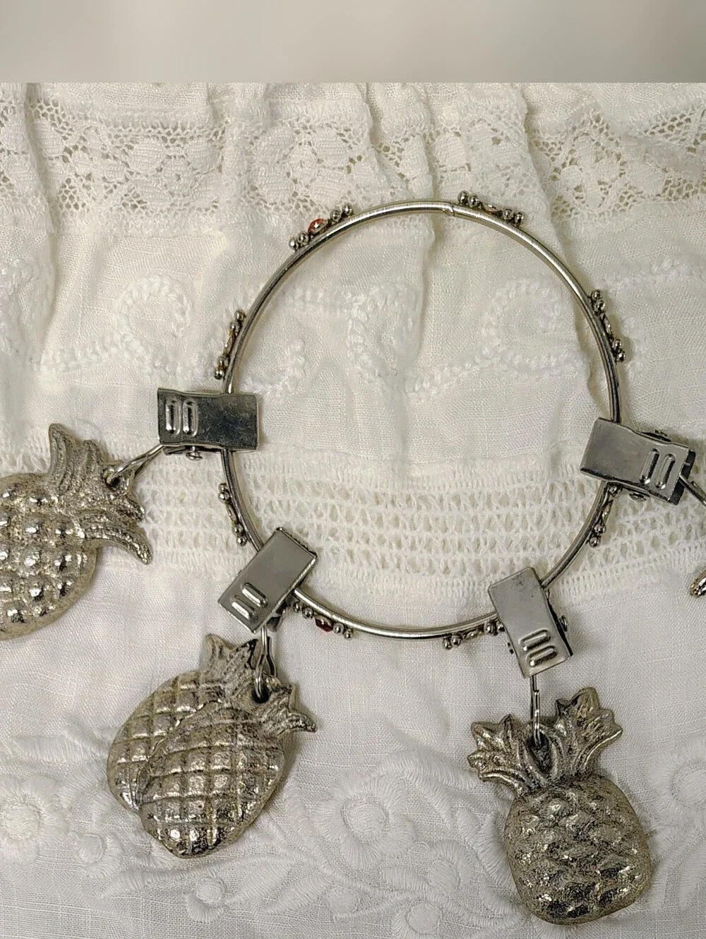 VTG Silver Pewter Pineapple Clip Tablecloth Weight Set (4) Charming Decor Accent